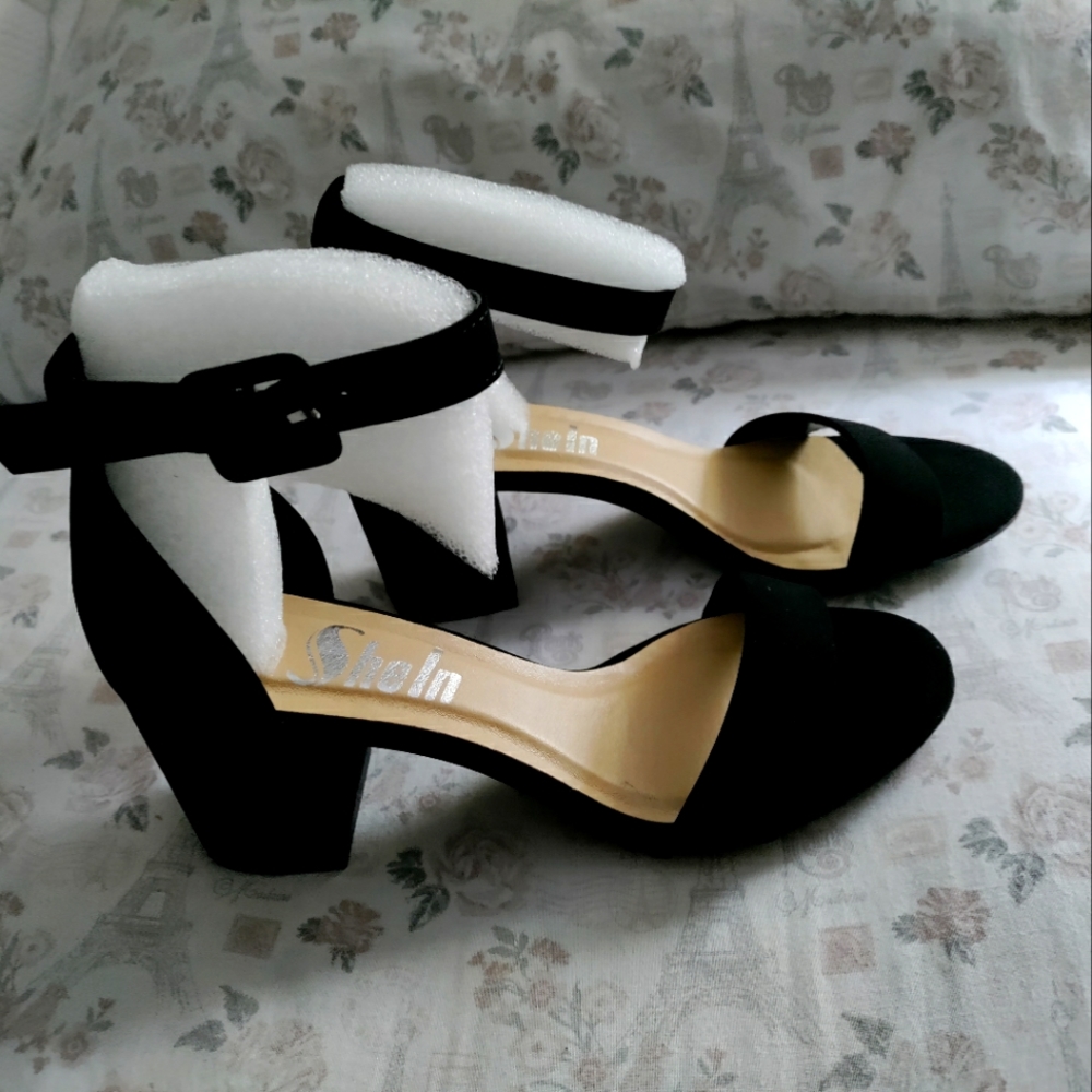 Wide Heel Sandals, Size 7, 3.5 inch Heels